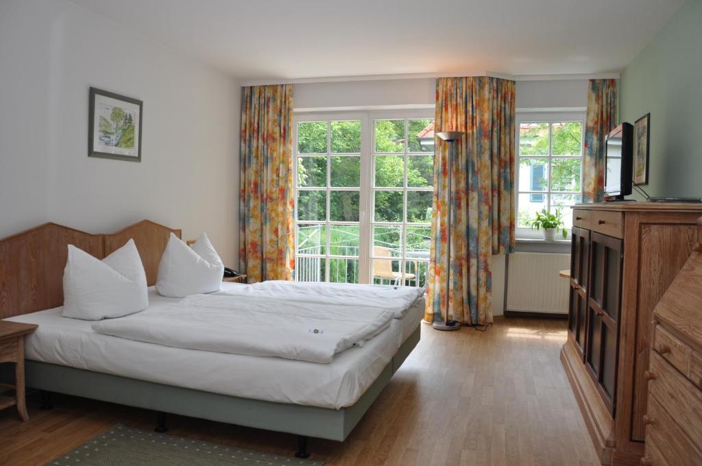 Hotel Zwei Laender Apolda Exterior photo